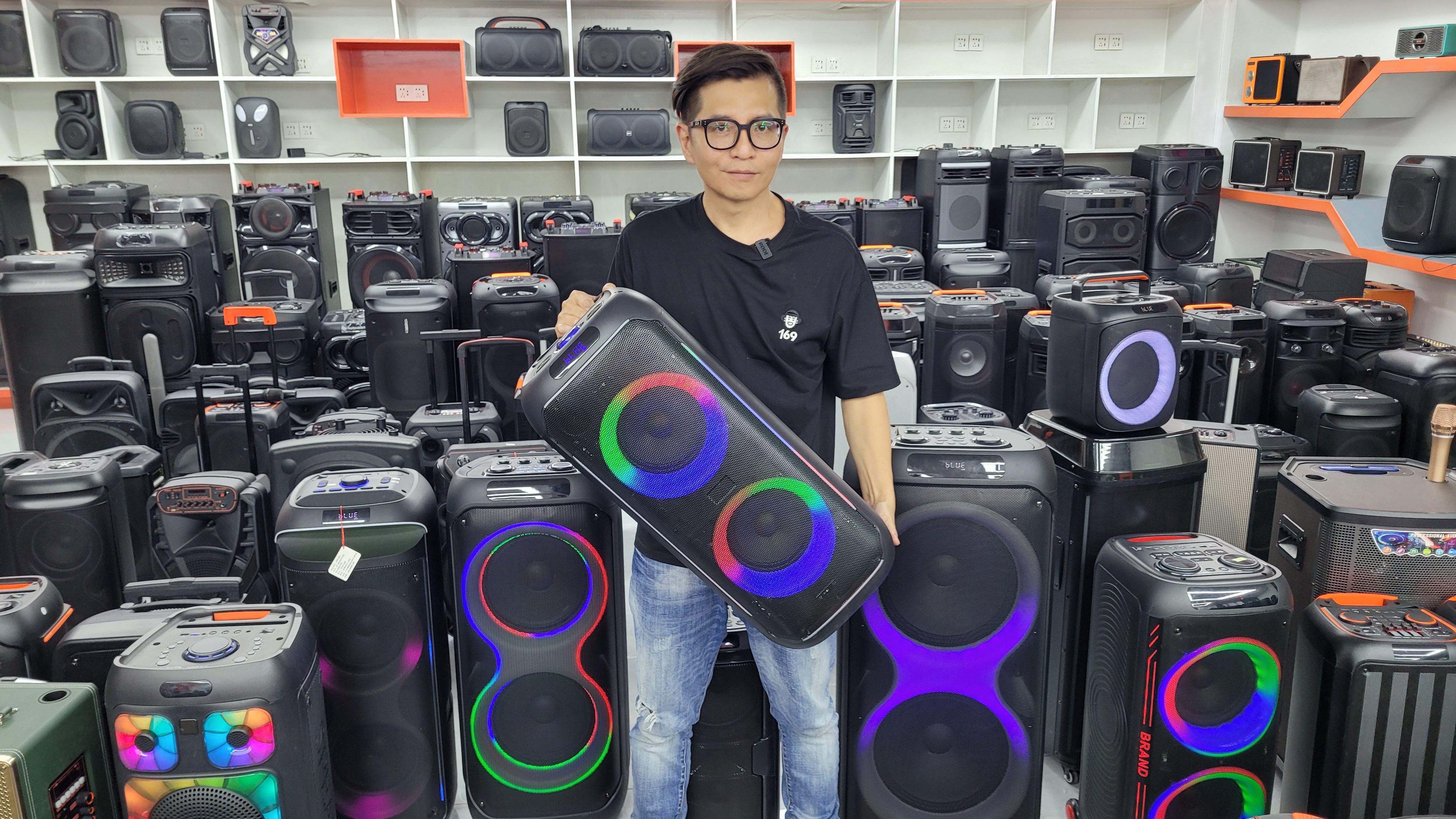 JBL Partybox Stage 320 與X1派對喇叭